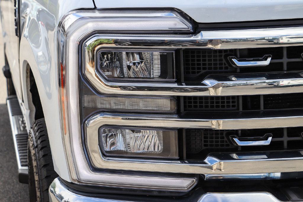 Certified 2026 Ford F250 Lariat AWD/4WD image 4