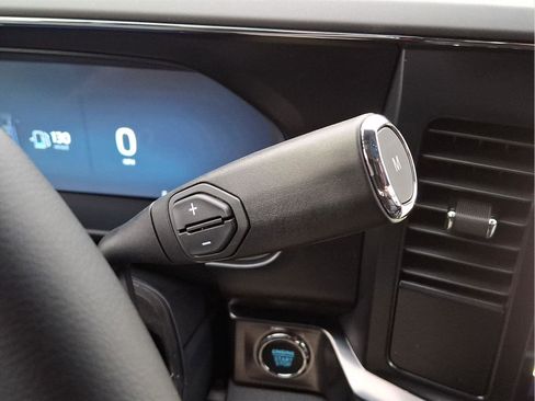 New 2026 Ford F250 Lariat w/ Chrome Package image 10