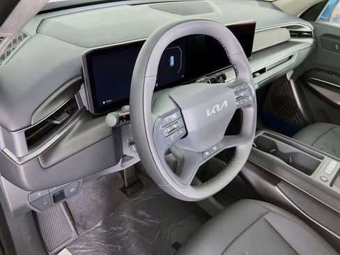 New 2026 Kia EV9 Wind AWD/4WD image 7