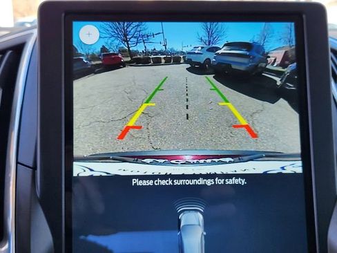 Used 2022 Ford Edge Titanium AWD/4WD image 16