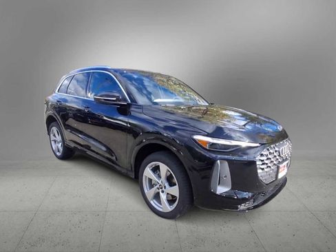 New 2025 Audi Q5 Premium Plus image 2