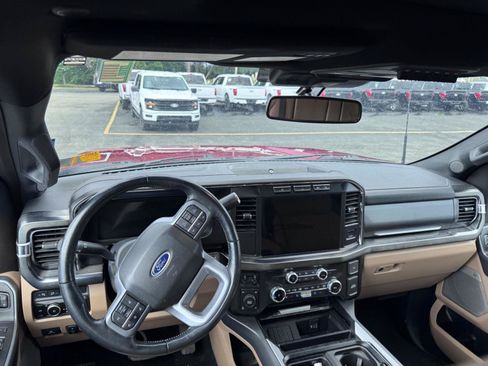 Used 2023 Ford F250 Lariat w/ Sport Appearance Package AWD/4WD image 8