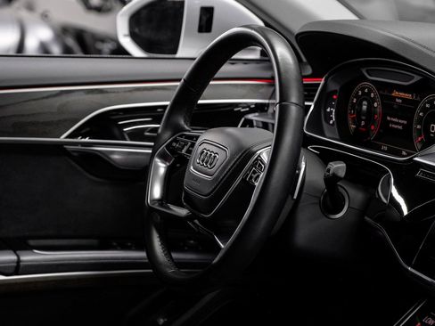 Used 2022 Audi A8 L 3.0T w/ Luxury Package image 24