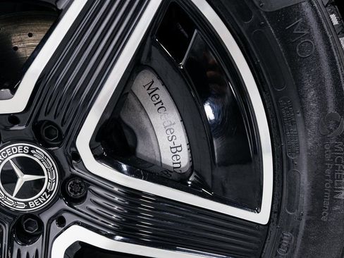 Certified 2026 Mercedes-Benz GLC 300 4MATIC image 38