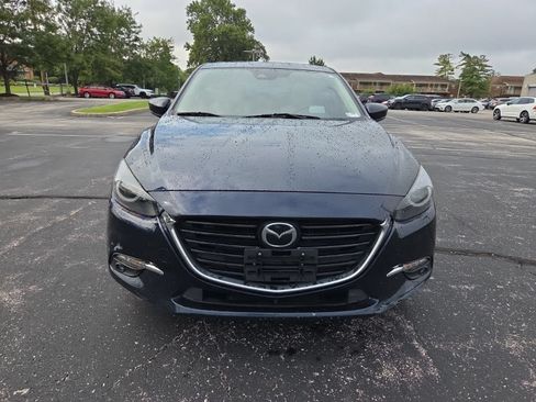 Used 2018 MAZDA MAZDA3 Grand Touring w/ Premium Equipment Package FWD image 3