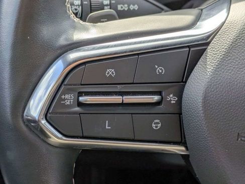 Used 2024 Chevrolet Traverse LT w/ Enhanced Driving Package FWD image 27