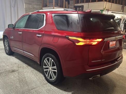 Used 2023 Chevrolet Traverse High Country image 2