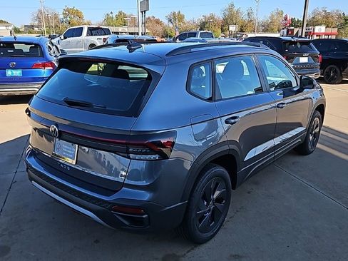 New 2026 Volkswagen Taos S image 5