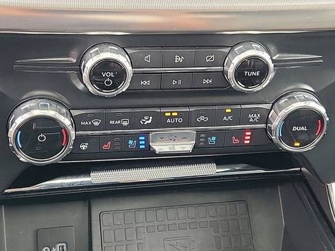 Certified 2022 Ford F150 Raptor w/ Raptor 37 Performance Package AWD/4WD image 17