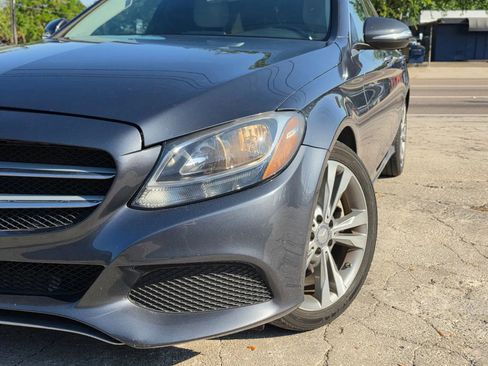 Used 2015 Mercedes-Benz C 300 Sedan image 4