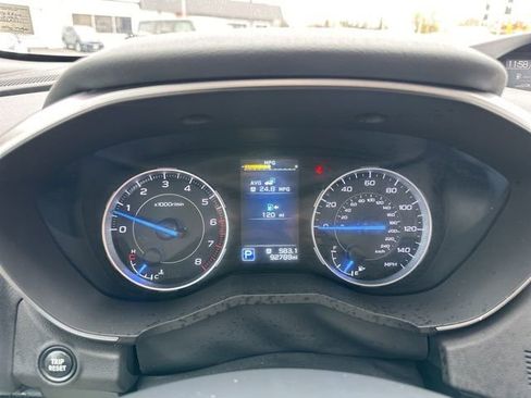 Used 2022 Subaru Ascent Limited image 16