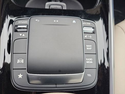 Certified 2022 Mercedes-Benz GLA 250 4MATIC image 30