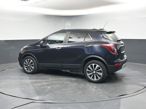 Used 2022 Buick Encore Preferred w/ Safety Package image 3