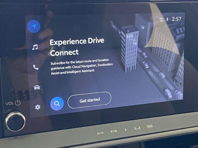 Certified 2025 Toyota Prius LE FWD image 26