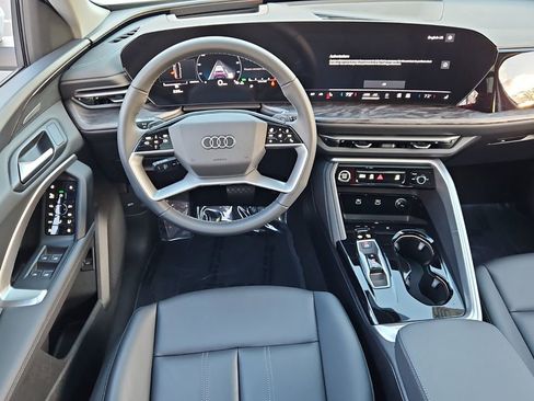 Certified 2025 Audi Q5 2.0T Premium Plus w/ Premium Plus image 15