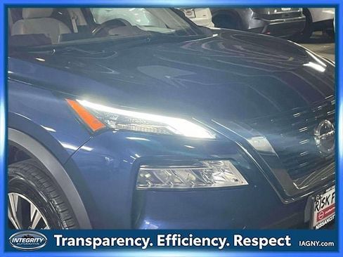 Certified 2021 Nissan Rogue SV image 10
