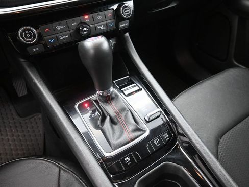 Used 2025 Jeep Compass Trailhawk AWD/4WD image 30