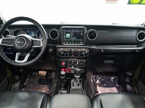 Used 2023 Jeep Wrangler Unlimited Rubicon 4xe w/ Steel Bumper Group AWD/4WD image 9