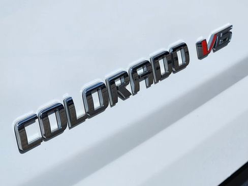 Used 2018 Chevrolet Colorado ZR2 AWD/4WD image 11