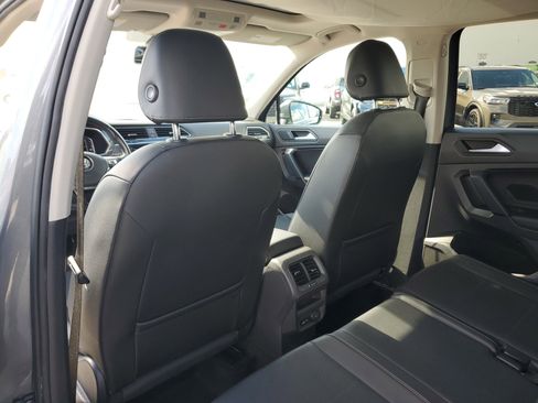 Used 2019 Volkswagen Tiguan SEL image 14