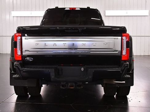 Used 2023 Ford F450 Platinum w/ FX4 Off-Road Package AWD/4WD image 6