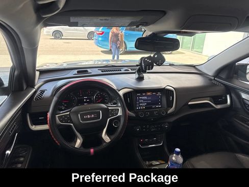 Used 2020 GMC Terrain SLT w/ Preferred Package FWD image 4