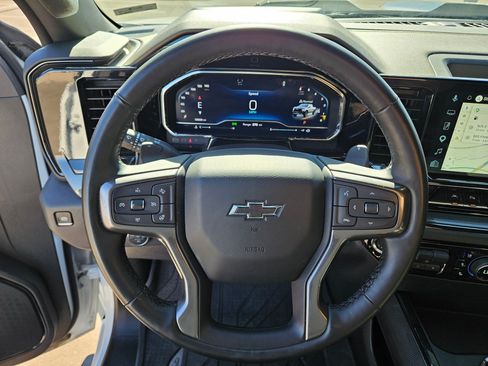 Certified 2025 Chevrolet Silverado 1500 ZR2 w/ Technology Package AWD/4WD image 15