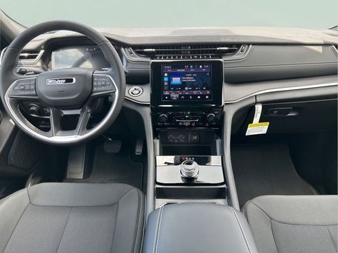 New 2026 Jeep Grand Cherokee Laredo X RWD image 13
