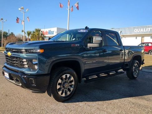 Used 2026 Chevrolet Silverado 2500 Custom w/ Custom Value Package image 8