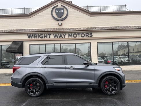 Used 2021 Ford Explorer ST w/ Equipment Group 401A image 2