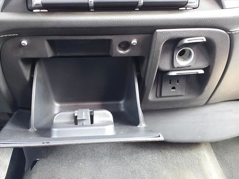 Used 2018 GMC Sierra 1500 SLT image 16