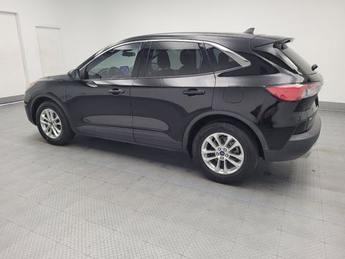 Used 2021 Ford Escape SE image 3