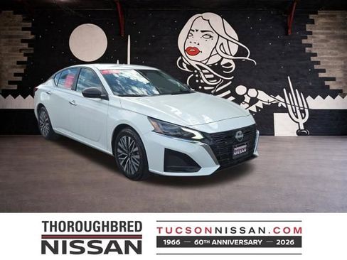 Certified 2025 Nissan Altima 2.5 SV image 1