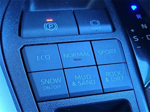 Used 2024 Toyota RAV4 LE image 16