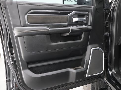 Used 2023 RAM 2500 Laramie AWD/4WD image 43
