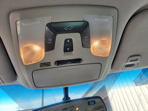 Used 2017 Toyota Sienna XLE w/ XLE Navigation Package FWD image 58
