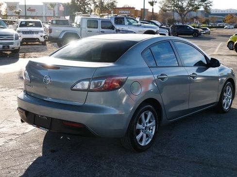 Used 2011 MAZDA MAZDA3 i Touring image 16
