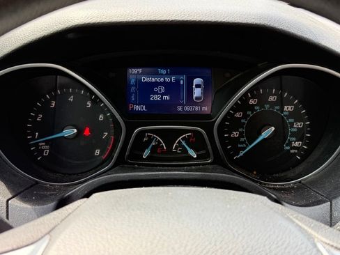 Used 2014 Ford Focus SE FWD image 15
