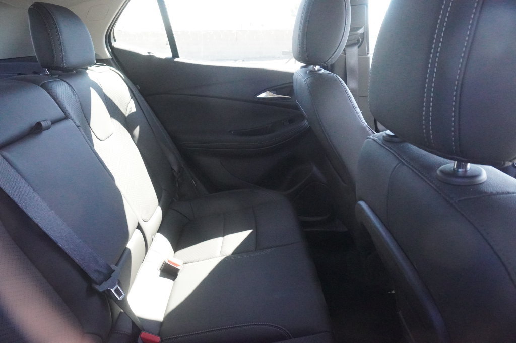 Used 2023 Buick Encore GX Essence w/ Experience Buick Package FWD image 8