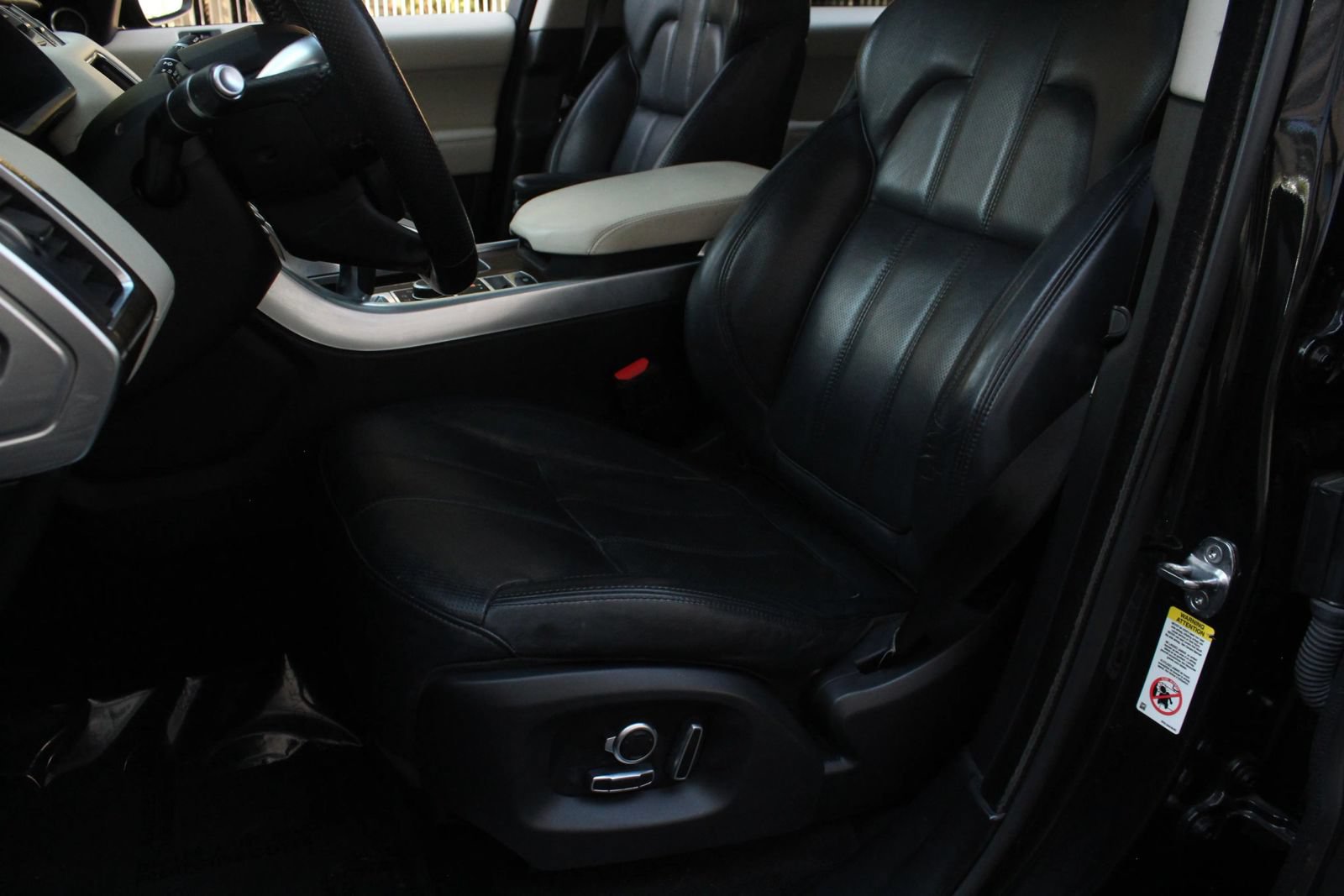 Used 2016 Land Rover Range Rover Sport HSE AWD/4WD image 17