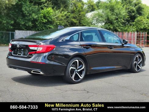 Used 2022 Honda Accord Sport image 5