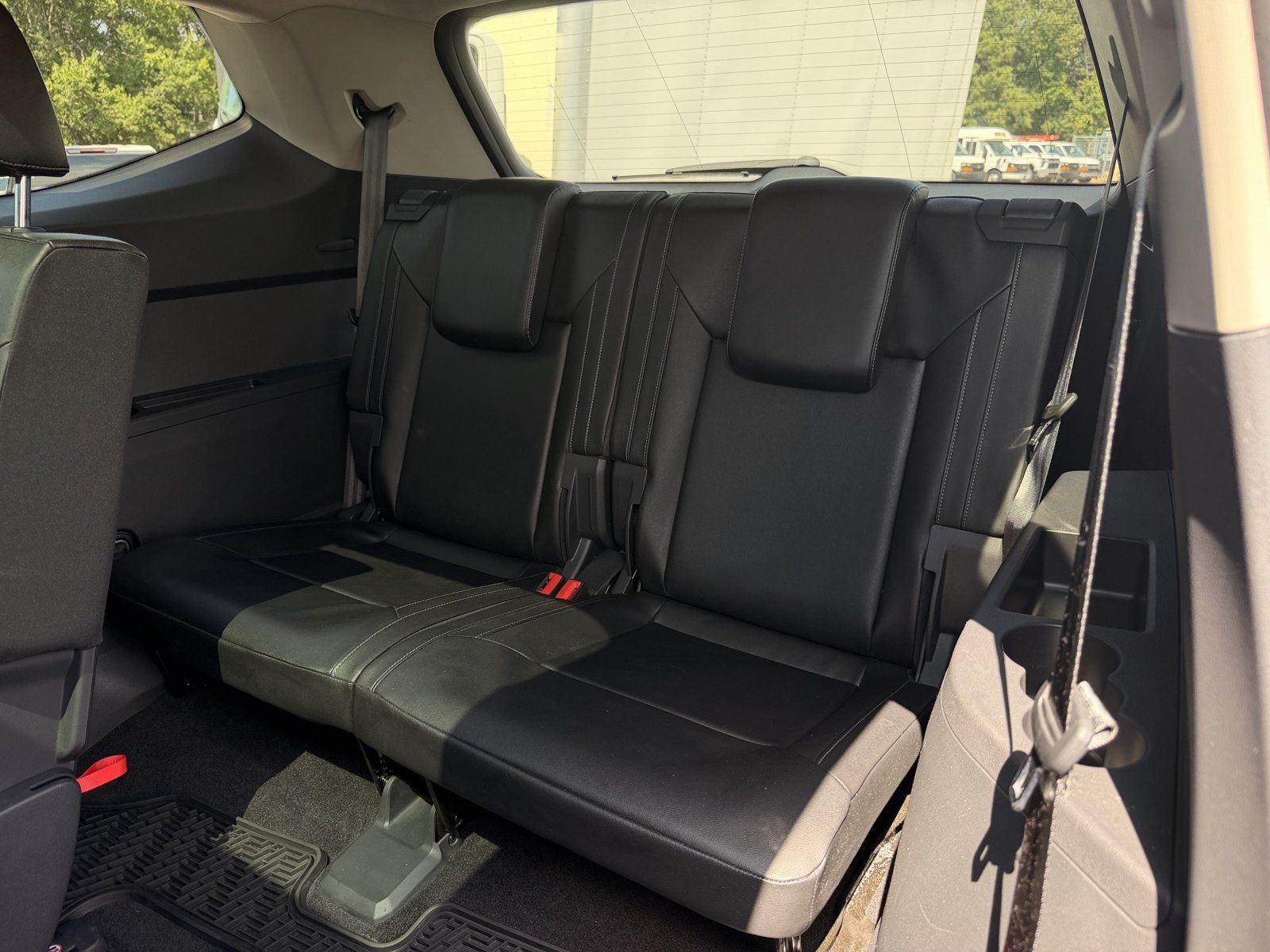 Used 2018 Volkswagen Atlas SEL FWD image 28