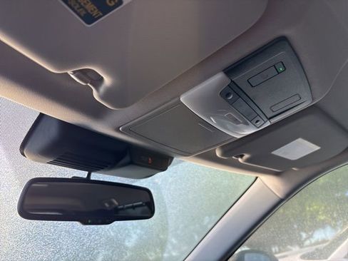 Used 2024 Mitsubishi Outlander SEL image 14