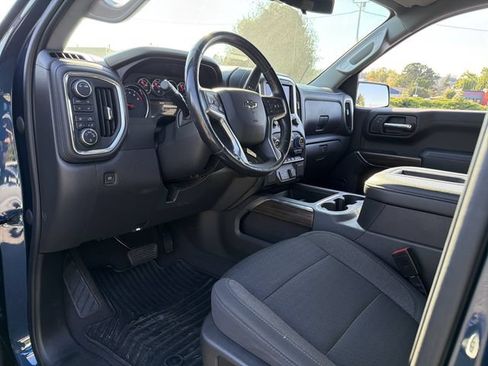 Used 2021 Chevrolet Silverado 1500 RST w/ Z71 Off-Road Package AWD/4WD image 9