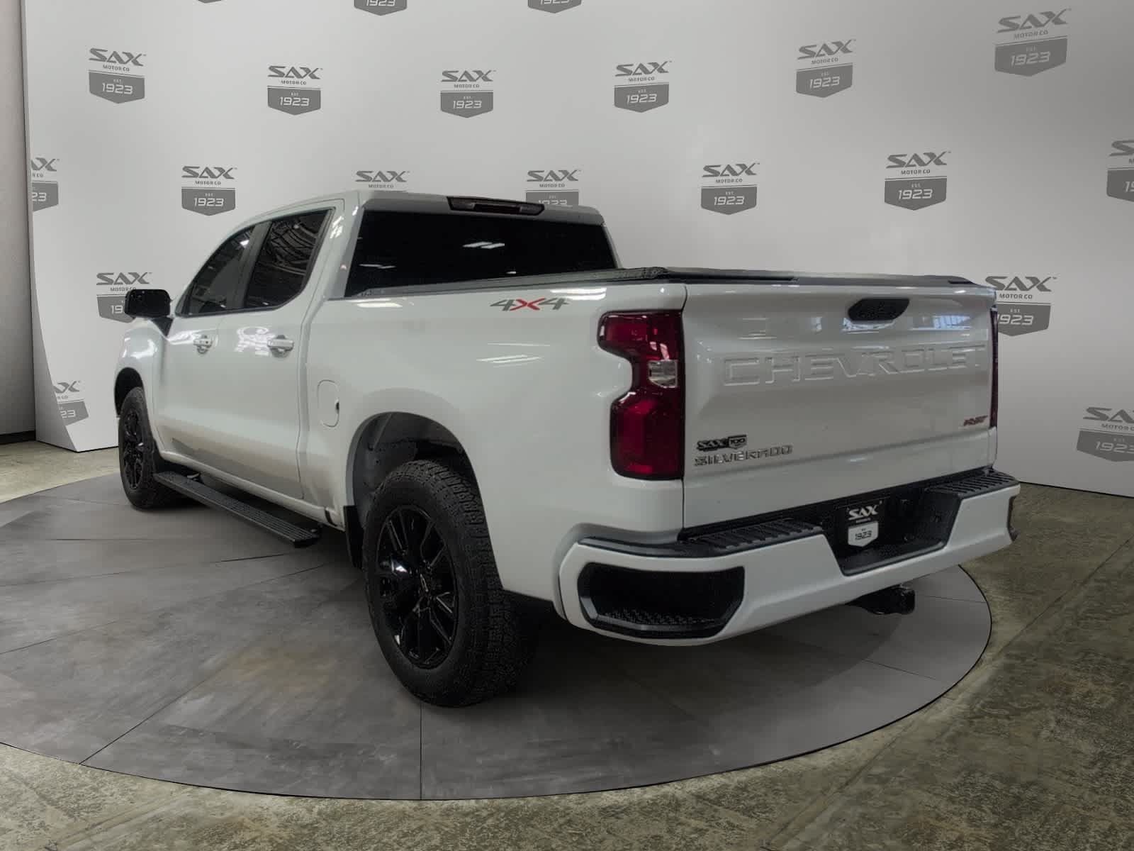 Used 2023 Chevrolet Silverado 1500 RST AWD/4WD image 3