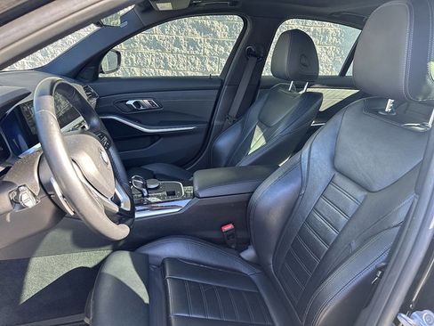 Used 2021 BMW 330i xDrive Sedan w/ Premium Package image 13
