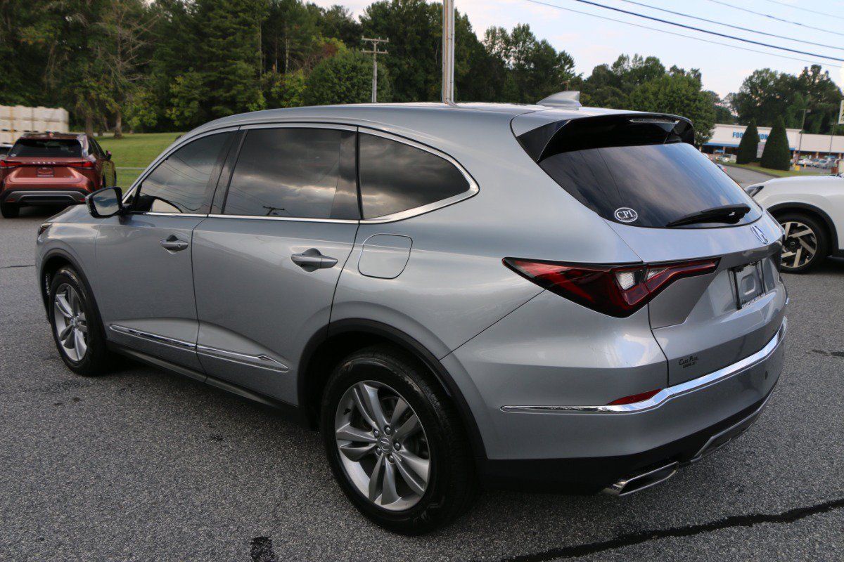 Used 2025 Acura MDX SH-AWD image 3