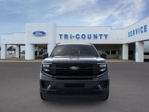 New 2026 Ford Expedition Platinum w/ Stealth Appearance Package AWD/4WD image 6
