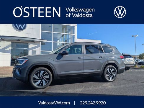 New 2026 Volkswagen Atlas SE image 1