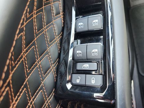 Used 2023 Jeep Grand Cherokee L Summit w/ Advanced Protech Group IV image 23